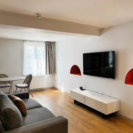 Apartment Platform 28 - Urban 46 *