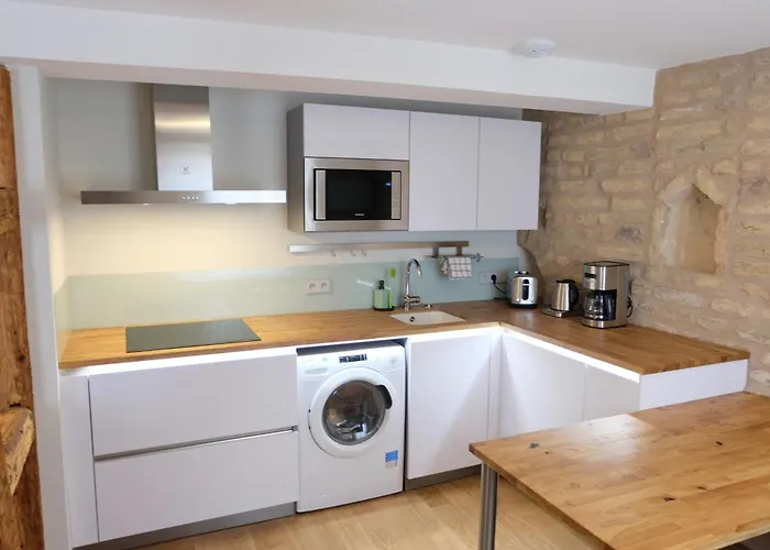 Platform 28 - Urban 46 Apartment *